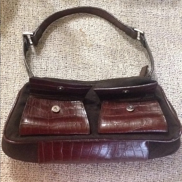 Sondra Roberts - Picture 7 of 8